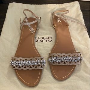 EUC Badgley Mischka sandals